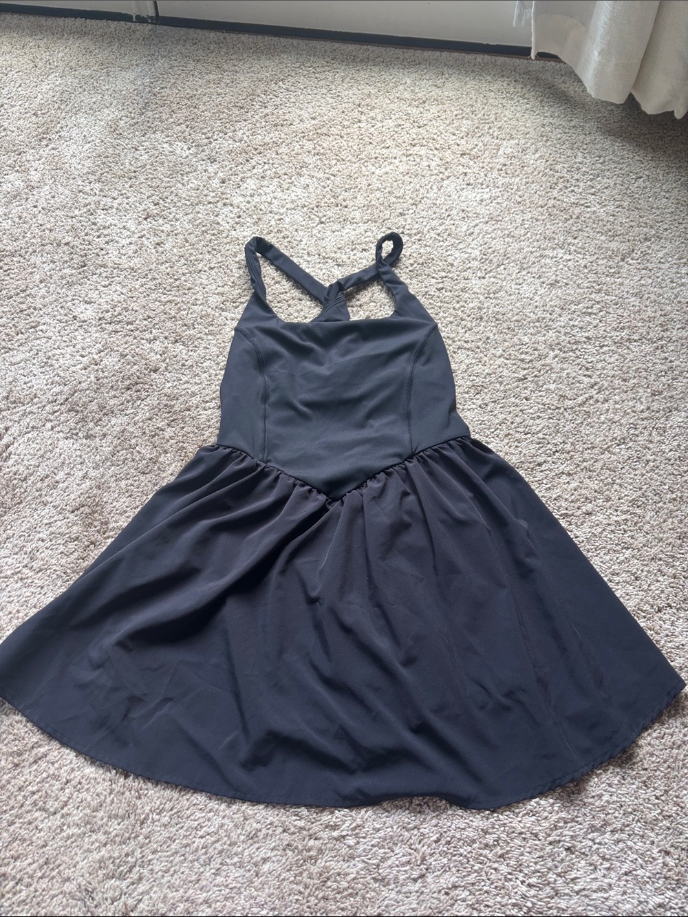 set of 2 Halara tennis dresses - Picture 6 of 9